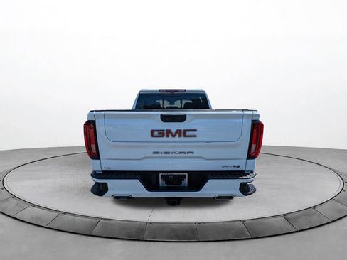 Used 2023 GMC Sierra 1500 AT4 w/ AT4 Premium Package AWD/4WD image 5