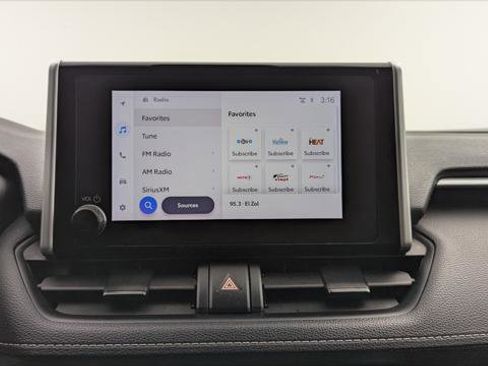 Used 2024 Toyota RAV4 LE image 28