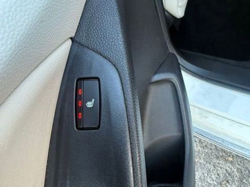 Used 2019 Honda Accord Touring image 12