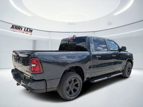 New 2026 RAM 1500 Express AWD/4WD image 3
