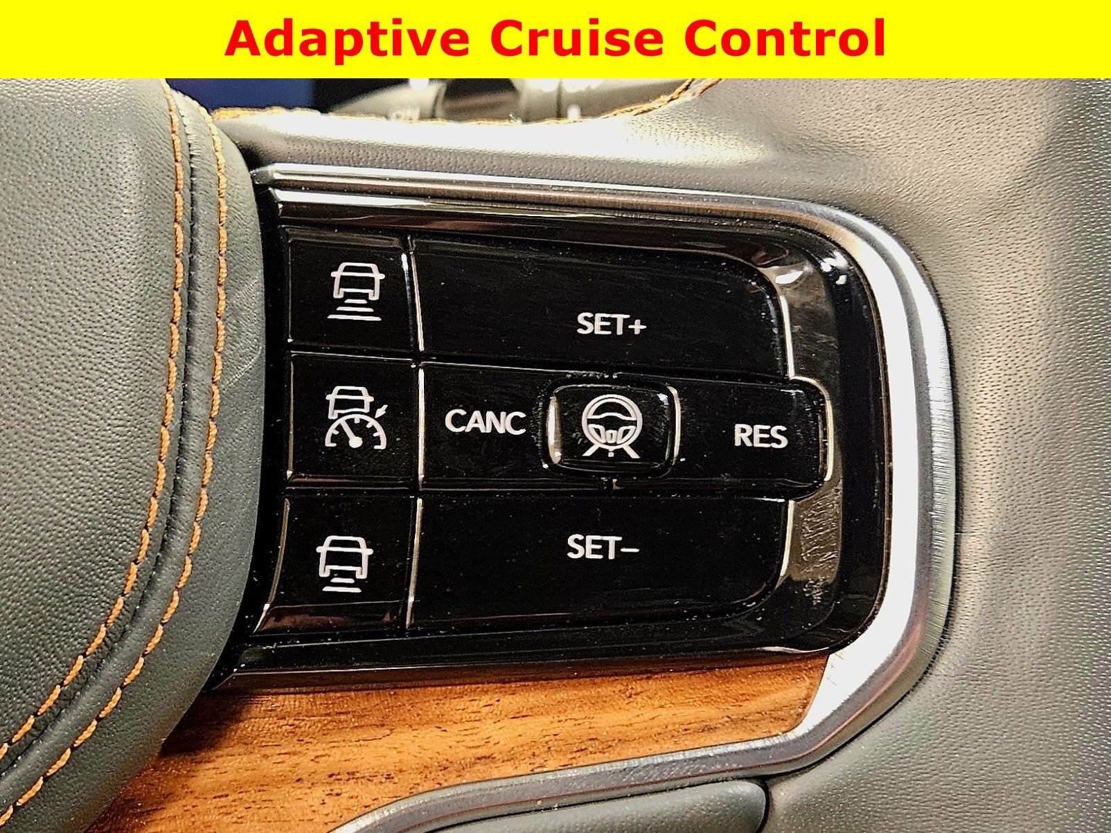 Used 2022 Jeep Grand Wagoneer Series II w/ Convenience Group III AWD/4WD image 39