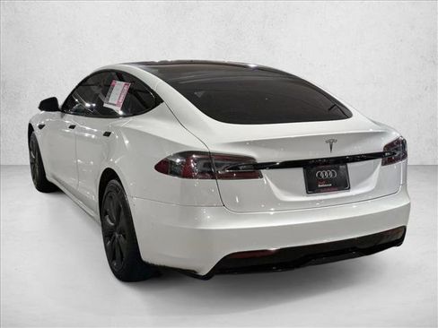 Used 2022 Tesla Model S image 8
