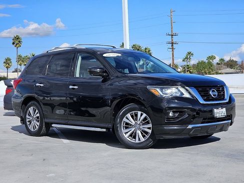 Used 2019 Nissan Pathfinder SL w/ Cargo Package image 3