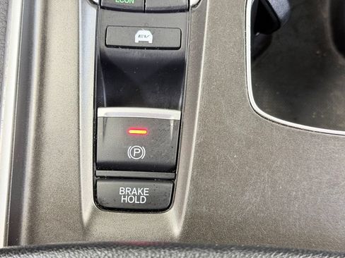 Used 2021 Honda Accord Hybrid image 44