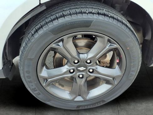 Used 2018 Dodge Journey Crossroad FWD image 9