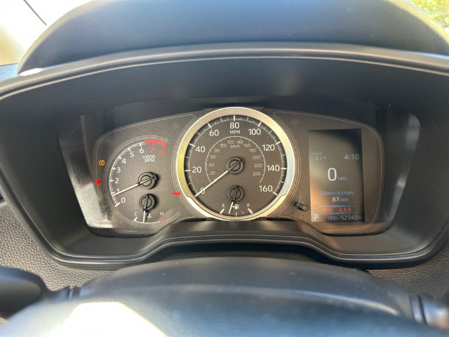 Used 2022 Toyota Corolla LE FWD image 26