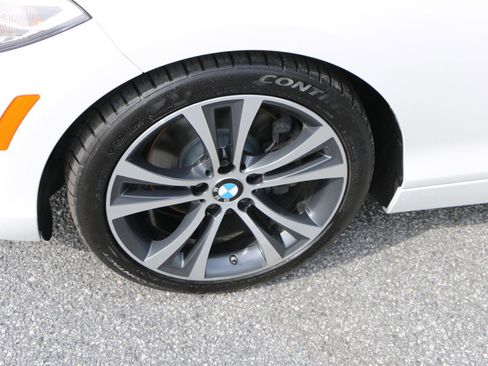 Used 2017 BMW 230i Coupe RWD image 14