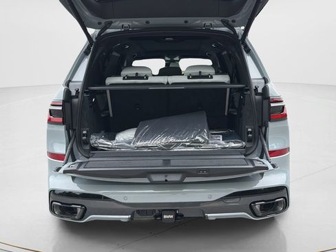 New 2026 BMW X7 xDrive40i AWD/4WD image 18