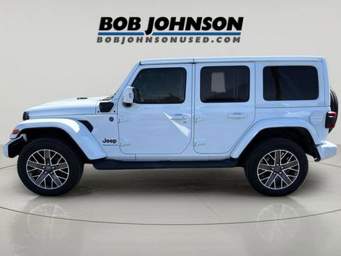 Used 2023 Jeep Wrangler Unlimited Sahara AWD/4WD image 7