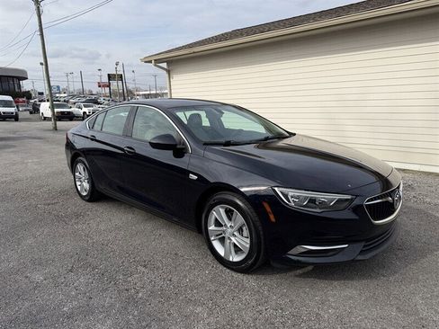Used 2019 Buick Regal Preferred w/ Sights and Sounds Package image 2
