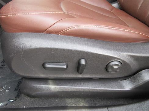 Used 2017 Buick Envision Essence image 26