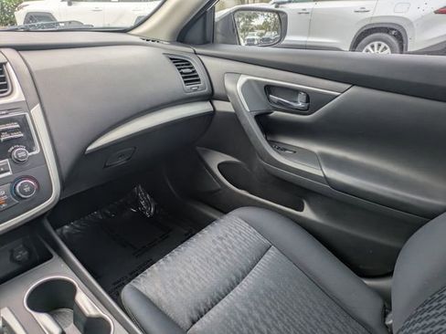 Used 2017 Nissan Altima 2.5 S w/ Power Driver Seat Package FWD image 16