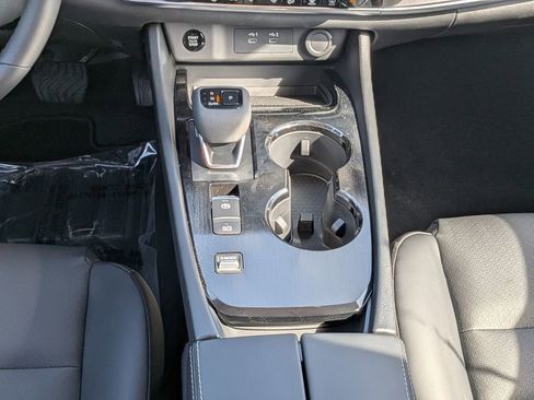 New 2026 Nissan Rogue SV FWD image 18