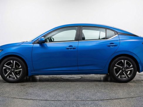 Used 2025 Nissan Sentra SV image 5