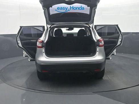 Used 2020 Nissan Rogue Sport S image 39