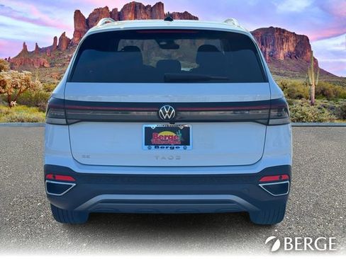 New 2025 Volkswagen Taos SE image 8