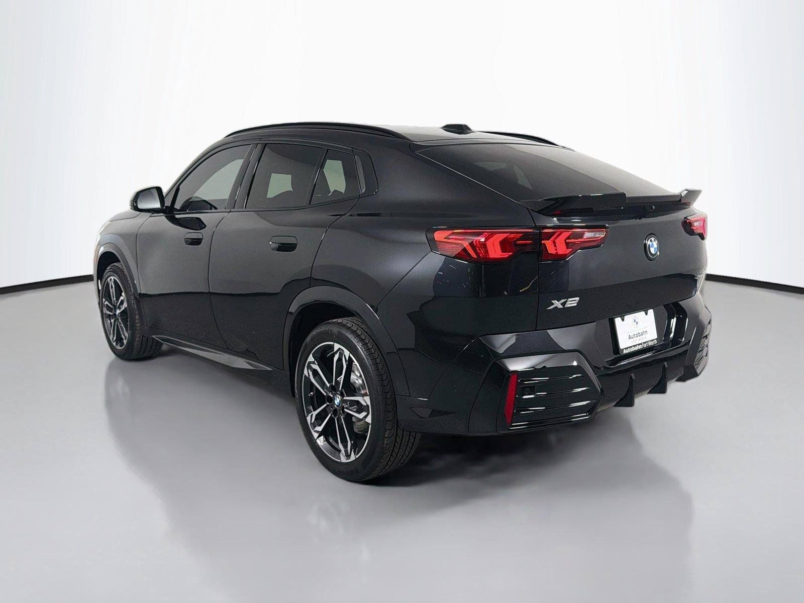 New 2027 BMW X2 xDrive28i AWD/4WD image 7