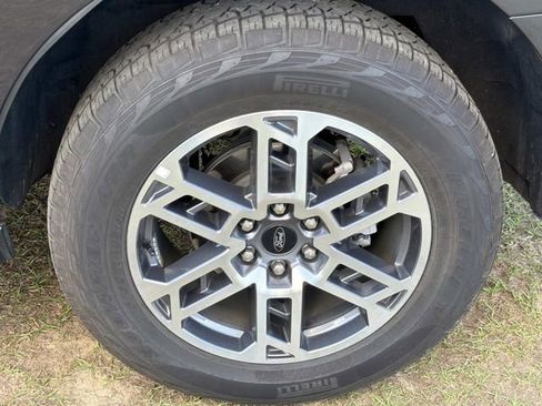 Certified 2025 Ford Expedition Active image 15