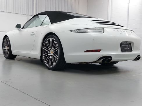 Certified 2016 Porsche 911 Carrera S image 3