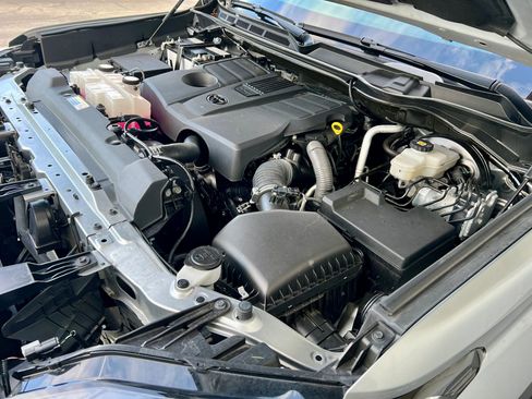 Used 2022 Toyota Tundra SR5 image 9