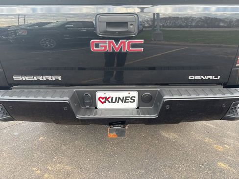 Used 2018 GMC Sierra 1500 Denali w/ Denali Ultimate Package image 9