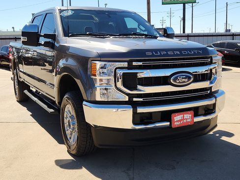 Used 2022 Ford F250 XLT image 5