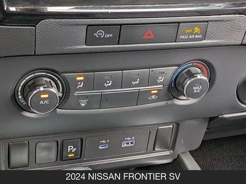 Used 2024 Nissan Frontier SV w/ Technology Package AWD/4WD image 21
