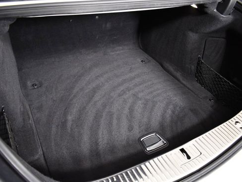 Used 2018 Mercedes-Benz S 560 Sedan image 13