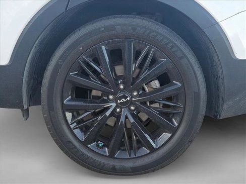 Used 2022 Kia Telluride SX w/ SX Prestige Package image 25