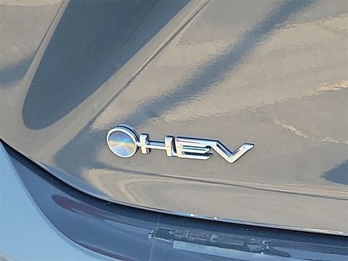 Used 2025 Toyota Camry LE image 22