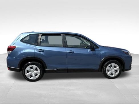 Used 2023 Subaru Forester AWD/4WD image 8
