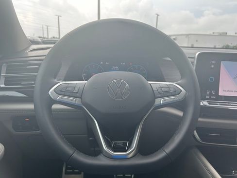 New 2026 Volkswagen Atlas SEL Premium R-Line AWD/4WD image 15