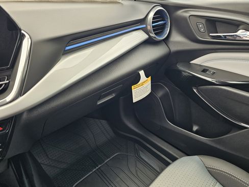 New 2026 Chevrolet Trax LT w/ Driver Confidence Package FWD image 29