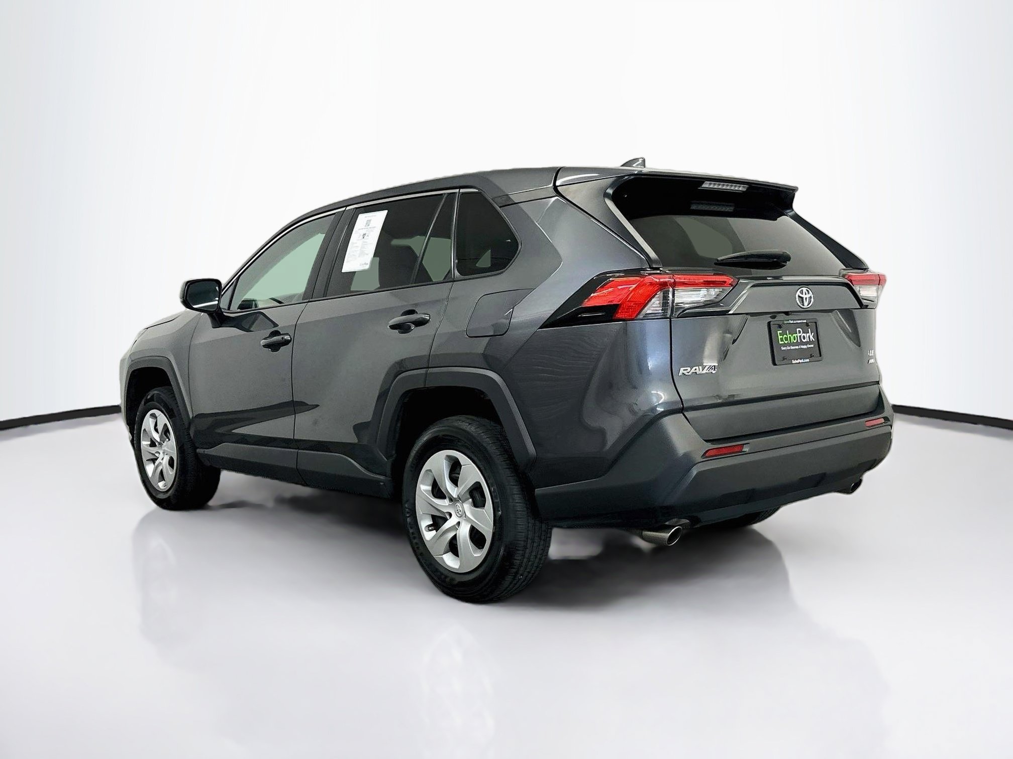 Used 2025 Toyota RAV4 LE AWD/4WD image 5