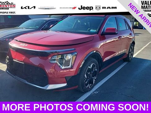 Used 2023 Kia Niro Wind w/ Wind Preserve Package FWD image 1