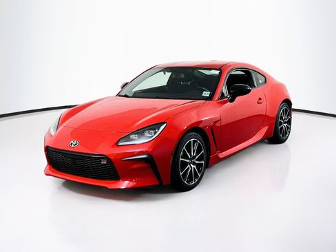 Used 2023 Toyota GR86 w/ ALL Weather Mat Package (TMS) RWD image 1