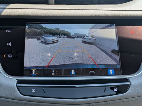 Certified 2024 Cadillac XT5 Premium Luxury w/ Technology Package FWD image 23