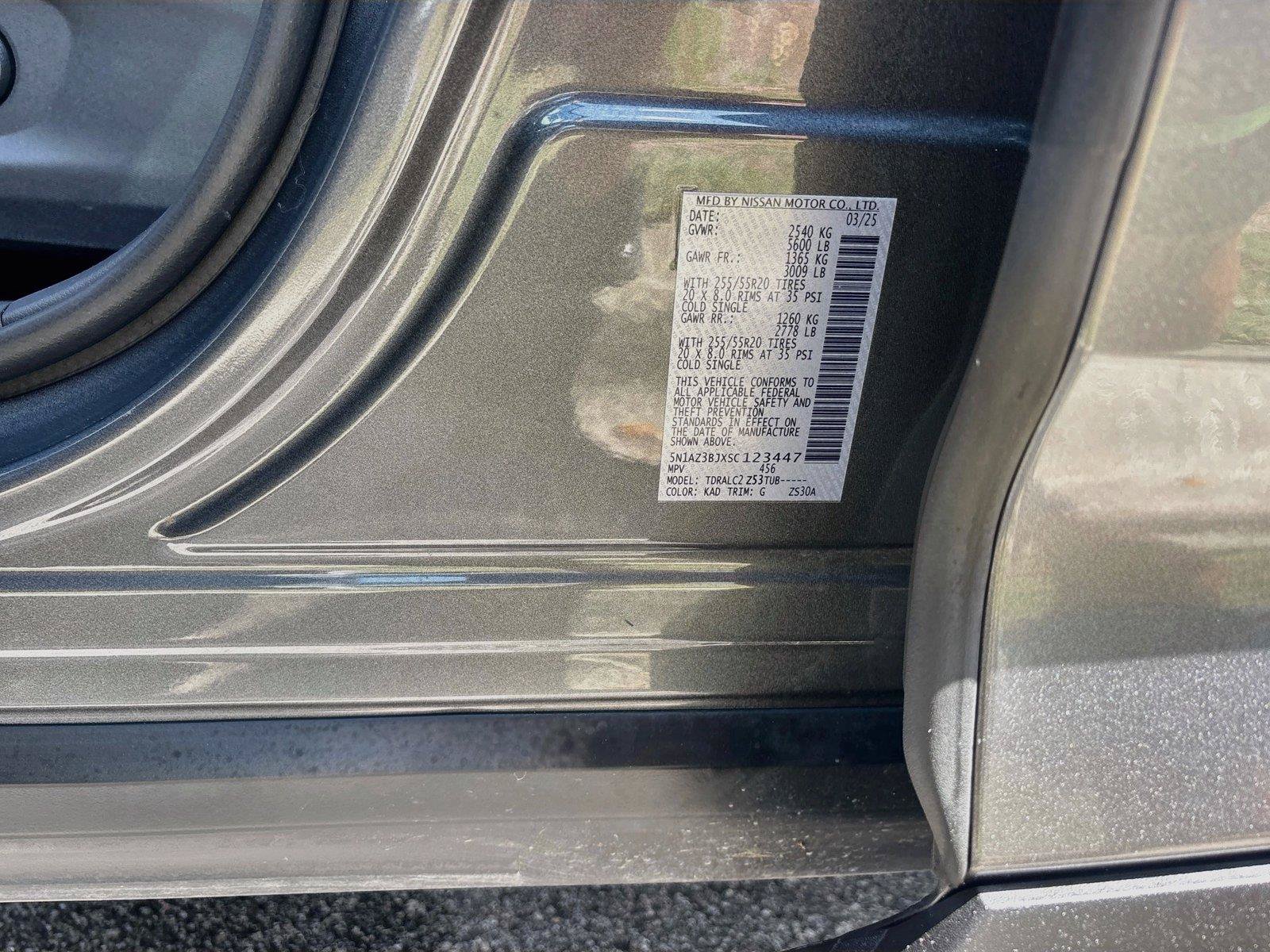 Used 2025 Nissan Murano SV FWD image 18
