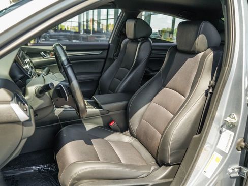 Used 2020 Honda Accord Sport image 12