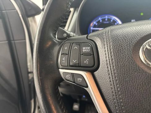 Used 2016 Toyota Highlander XLE FWD image 20