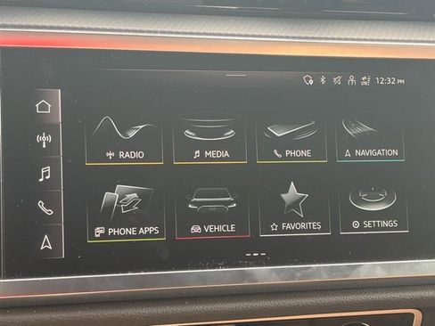 Certified 2025 Audi Q3 2.0T Premium Plus image 9