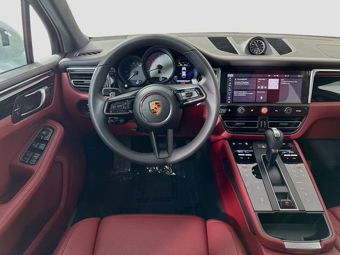 New 2026 Porsche Macan S image 25