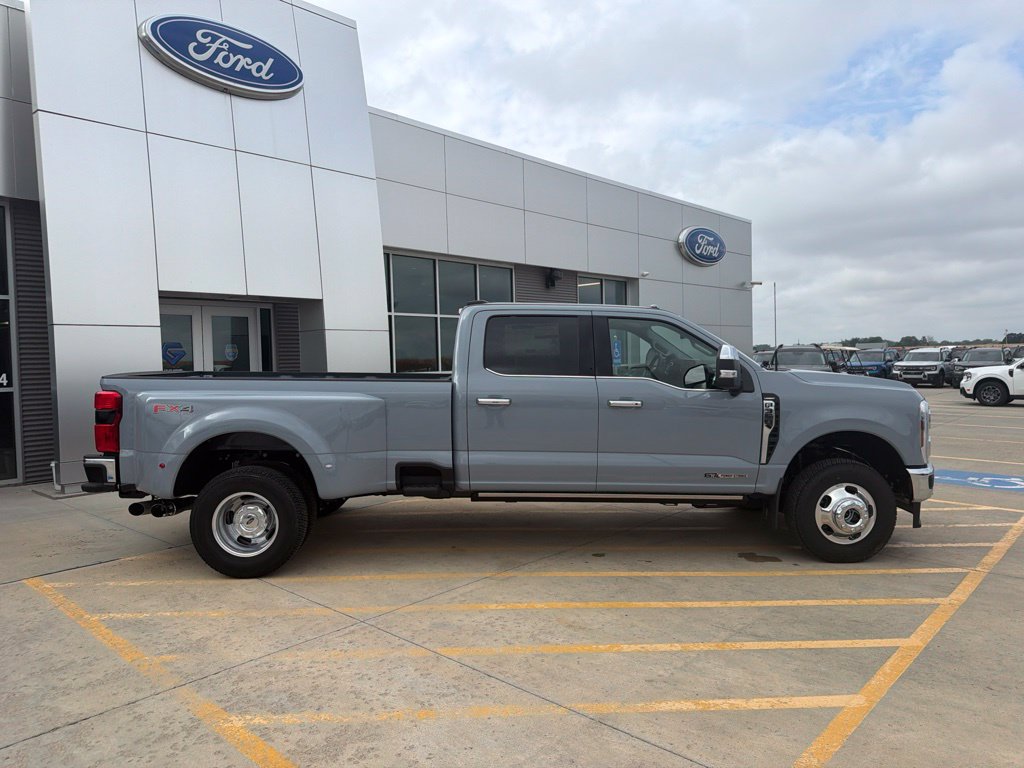 New 2026 Ford F350 Lariat w/ Lariat Premium Package AWD/4WD image 11