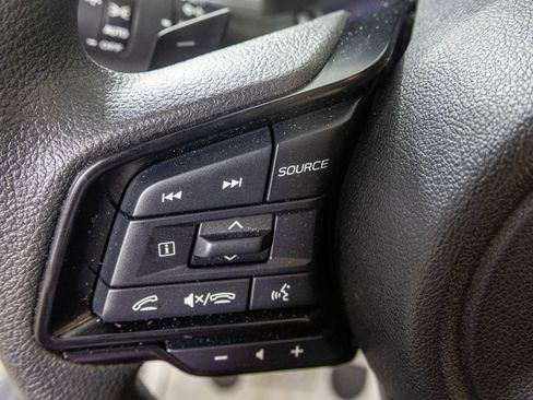 Used 2025 Subaru Crosstrek 2.0i Premium image 33