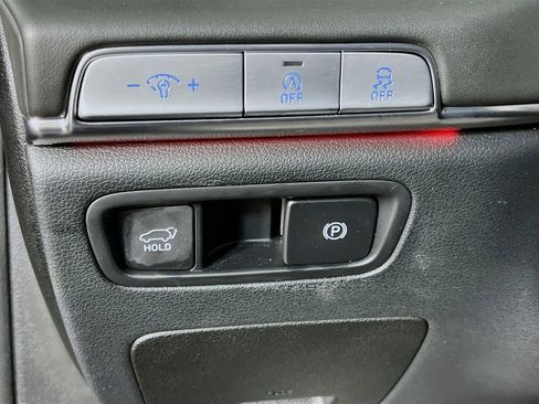 Used 2024 Genesis GV80 2.5T AWD/4WD image 13