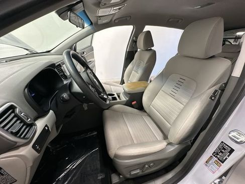 Used 2018 Kia Sportage LX w/ LX Popular Package image 15
