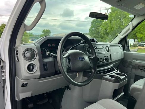 Used 2011 Ford E-150 and Econoline 150 w/ PWR Group RWD image 14