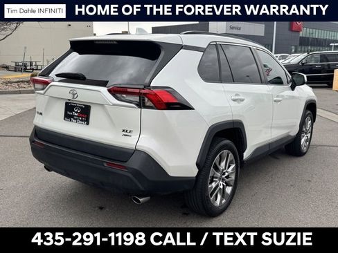 Used 2023 Toyota RAV4 XLE Premium image 8