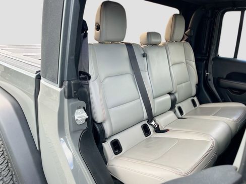 Certified 2020 Jeep Gladiator Mojave image 25