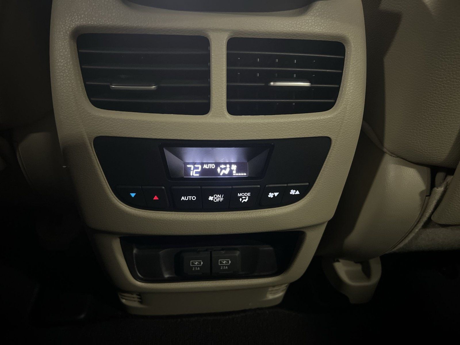 Used 2020 Acura MDX w/ Technology Package AWD/4WD image 23